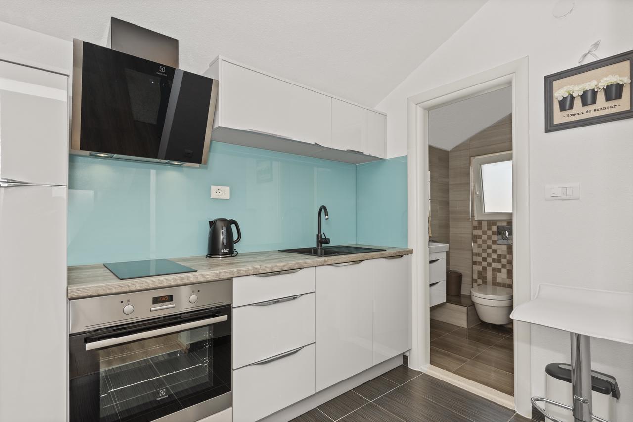 Apartment Nikola Трогир Экстерьер фото