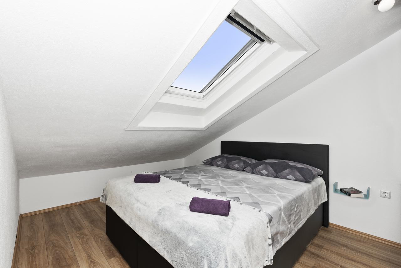Apartment Nikola Трогир Экстерьер фото