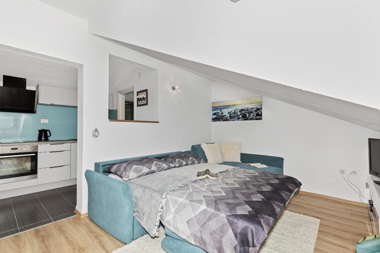 Apartment Nikola Трогир Экстерьер фото
