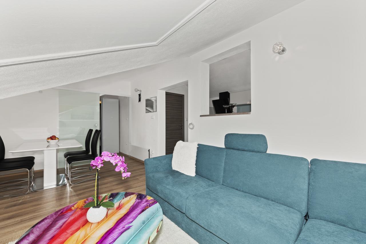 Apartment Nikola Трогир Экстерьер фото