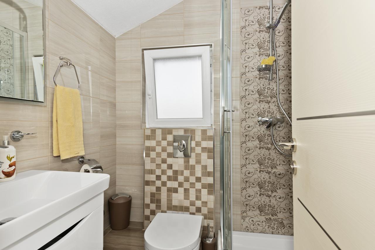 Apartment Nikola Трогир Экстерьер фото