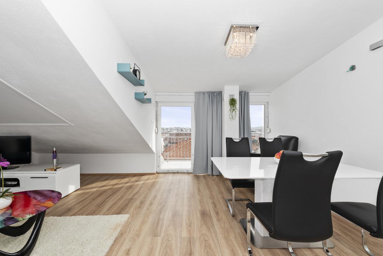 Apartment Nikola Трогир Экстерьер фото