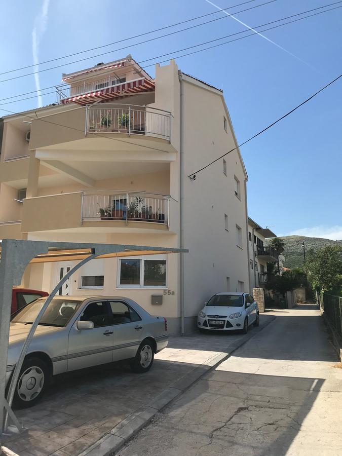 Apartment Nikola Трогир Экстерьер фото